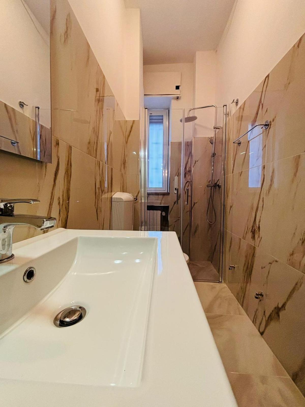 Matthias Central Rooms And Accomodation バーリ エクステリア 写真